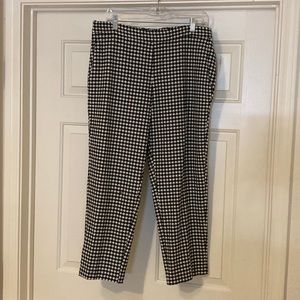 Old Navy black and white checkered ankle pant